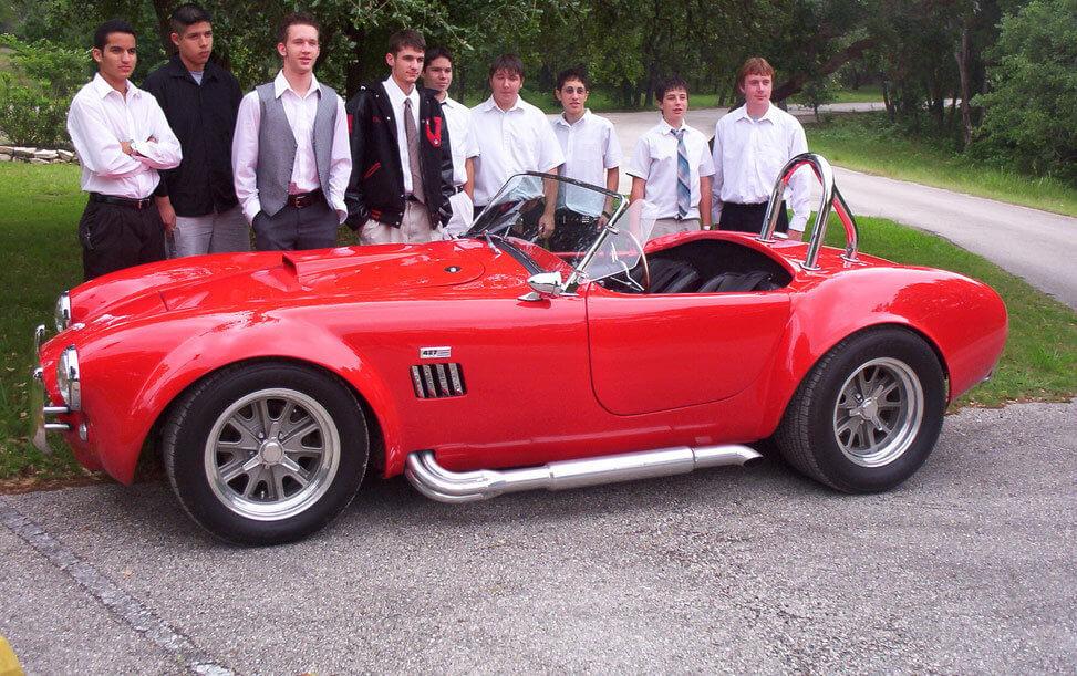 Guys Around UCC's GT-427 Roadster